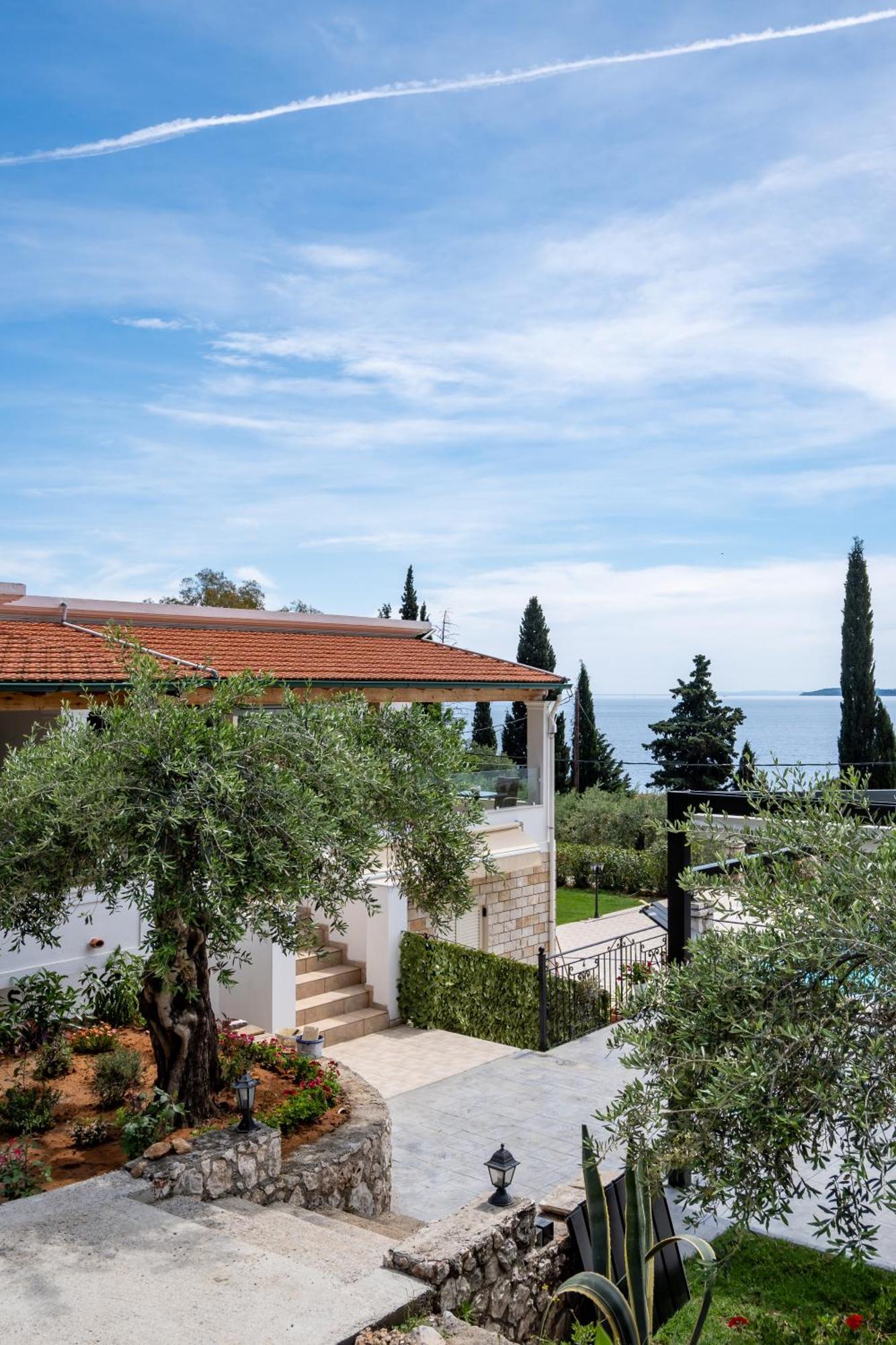 Crystal Blue Hotel, Barbati Exterior foto