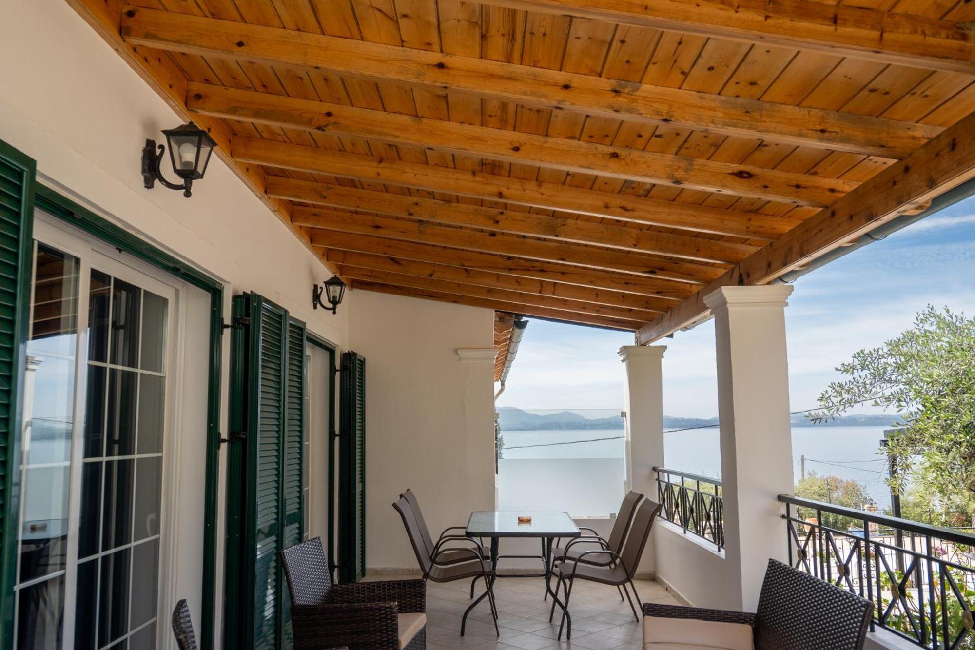 Crystal Blue Hotel, Barbati Exterior foto