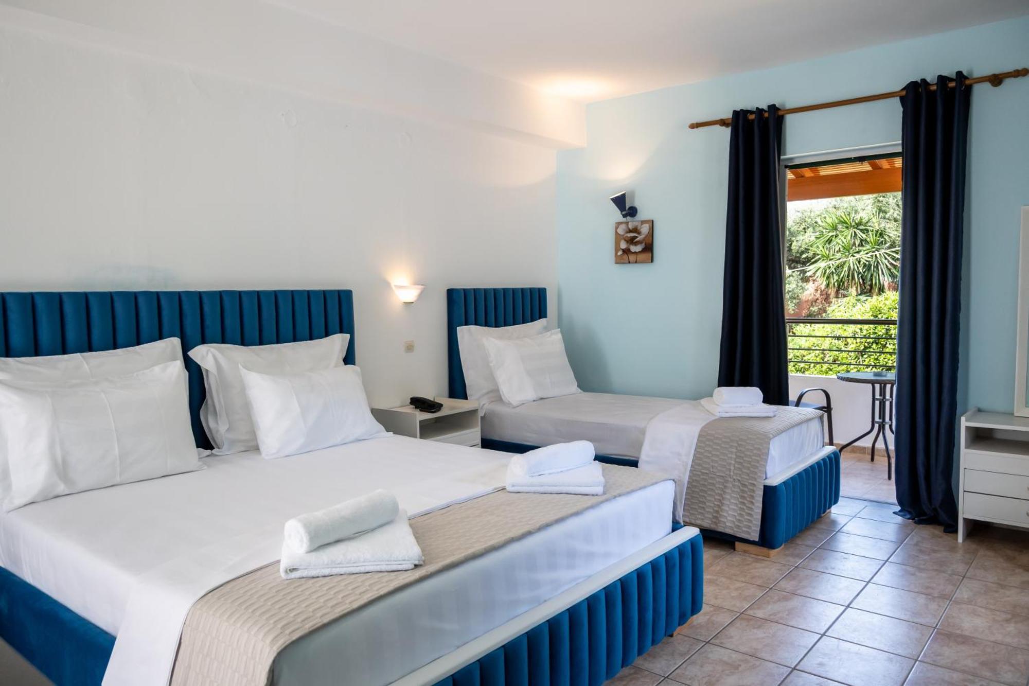 Crystal Blue Hotel, Barbati Exterior foto